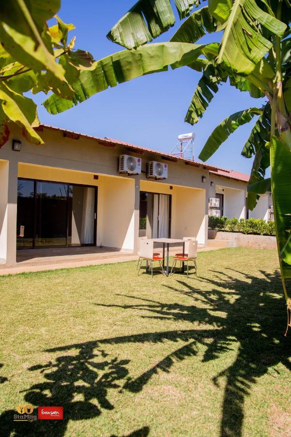 Douglas Lodge & Apartments Λιλόνγκουε Εξωτερικό φωτογραφία